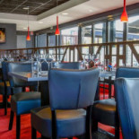 Le 7 De Table À l'intérieur