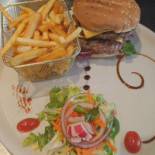 Le Rejussia Nourriture