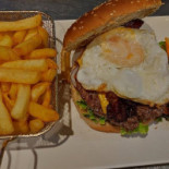 Le Rejussia Nourriture