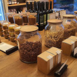 Le Comptoir De La Butte Dentro