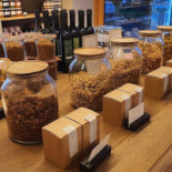 Le Comptoir De La Butte Dentro