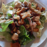 Les Grands Prés food