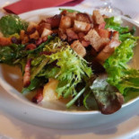 Les Grands Prés food