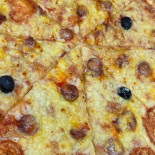 Via Pizza Feu De Bois(camion) Comida