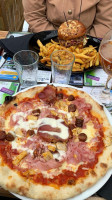 La Tour De Pise food