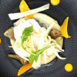 Le Domaine De Montjoie food