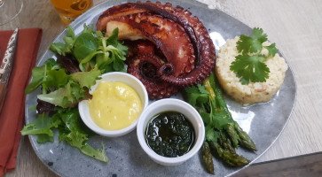 Au Comptoir Bistrot Vins. food