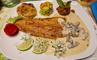 Restaurant Hotel du Cerf food