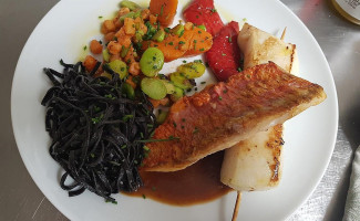 La Peche a la Turlutte food