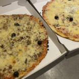 La Tour De Pizz' Pont food