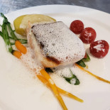 La Roquebrunoise Vue Mer Et Château food