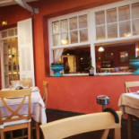 La Roquebrunoise Vue Mer Et Château inside