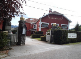 Le Clos Heurtebise outside