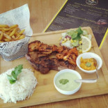 Chez Nous Grillades Nourriture