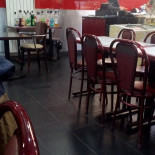 Chez Nous Grillades À l'intérieur