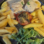 Le Relais De La Comté food