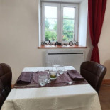 Le Relais De La Comté inside