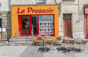 Le Pressoir Exterior