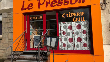 Le Pressoir Exterior