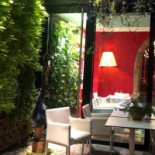 La Table du Gourmet Dentro