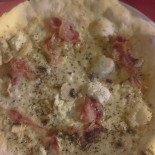 Pizza Stefano “les Pizzas Despouilles” Food