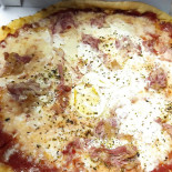 Pizza Stefano “les Pizzas Despouilles” Food