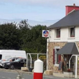 Au P'tit Midi outside