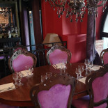 Amphitryon À l'intérieur