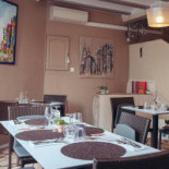 La Table de Cuisine inside