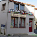 La Table de Cuisine outside