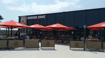 Burger King outside