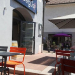 La Dégust’ outside