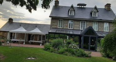 Manoir De La Pommeraie Außen