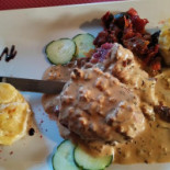 La Grange aux Loups food