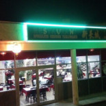 Palais d'Asie outside