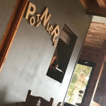 La Baie D'along Dentro