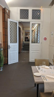 La Table De Val-vignes outside