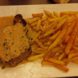 Le Beau Rivage Nourriture