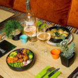 Chaï Ness Sushi food