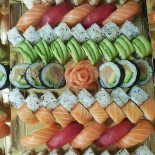 Chaï Ness Sushi food