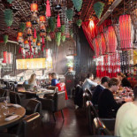 Auberge Nicolas Flamel inside