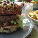 Le Dejeuner sur l'Herbe