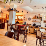 Amarine Arras inside