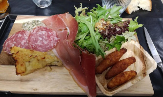O'tourtons food