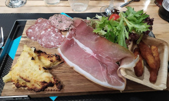 O'tourtons food