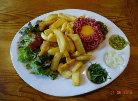 L'auberge De La Sure food