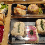 Le Saint Julien food