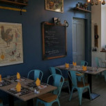 Le Bonnet D'âne À l'intérieur