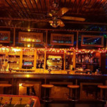 Le Café Du Siècle inside