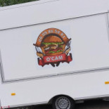 O'cam Food Truck outside